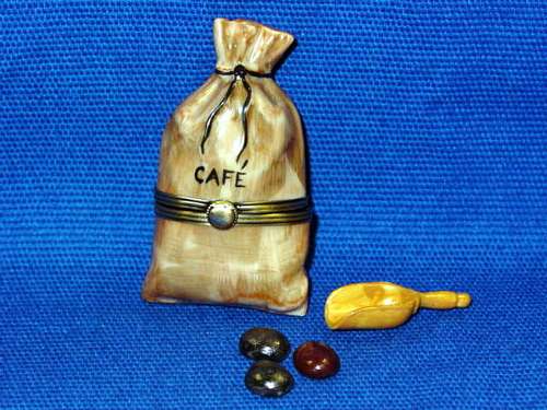 COFFEE SACK W/BEANS & SCOOP